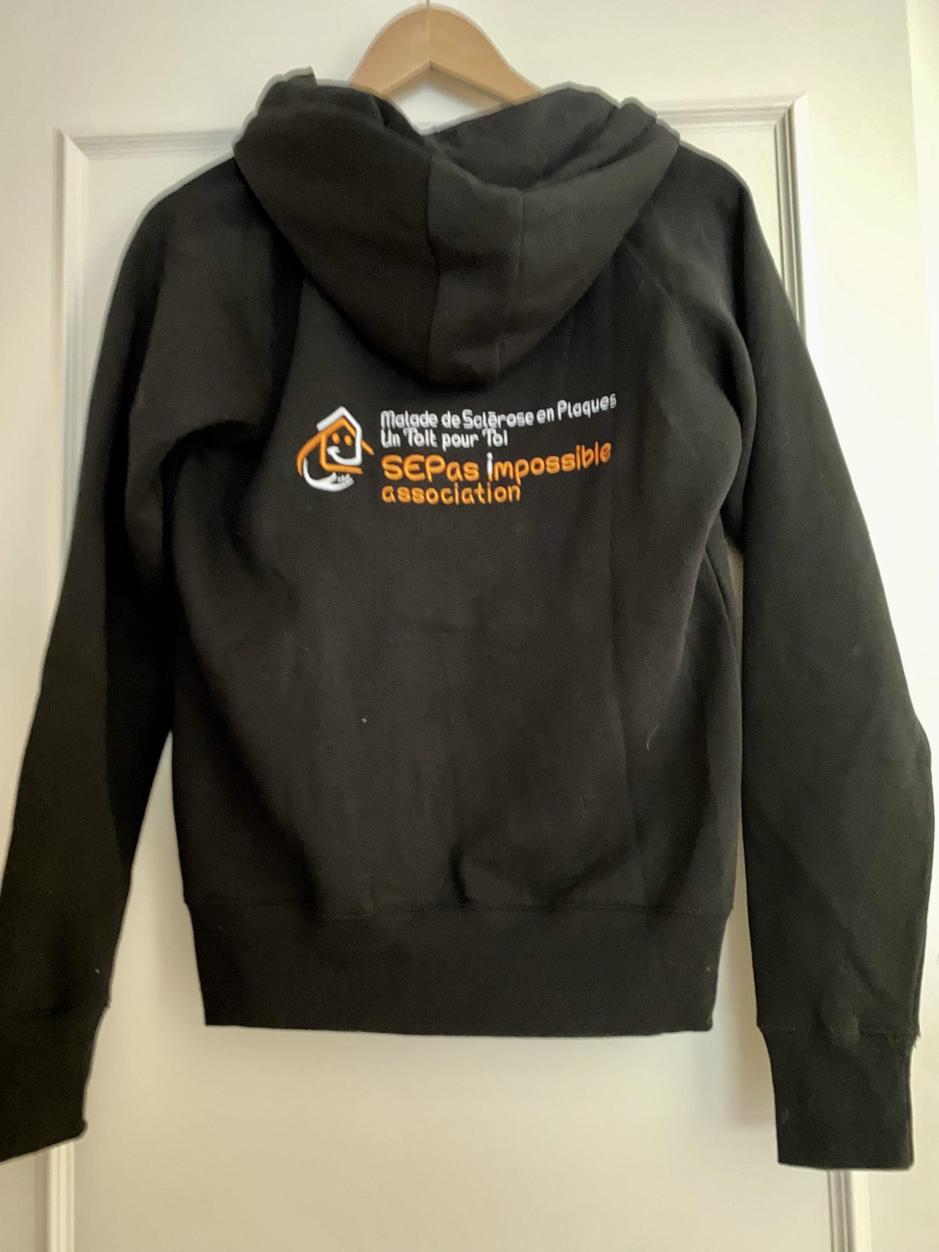 Sweat avec fermeture (Sur commande)